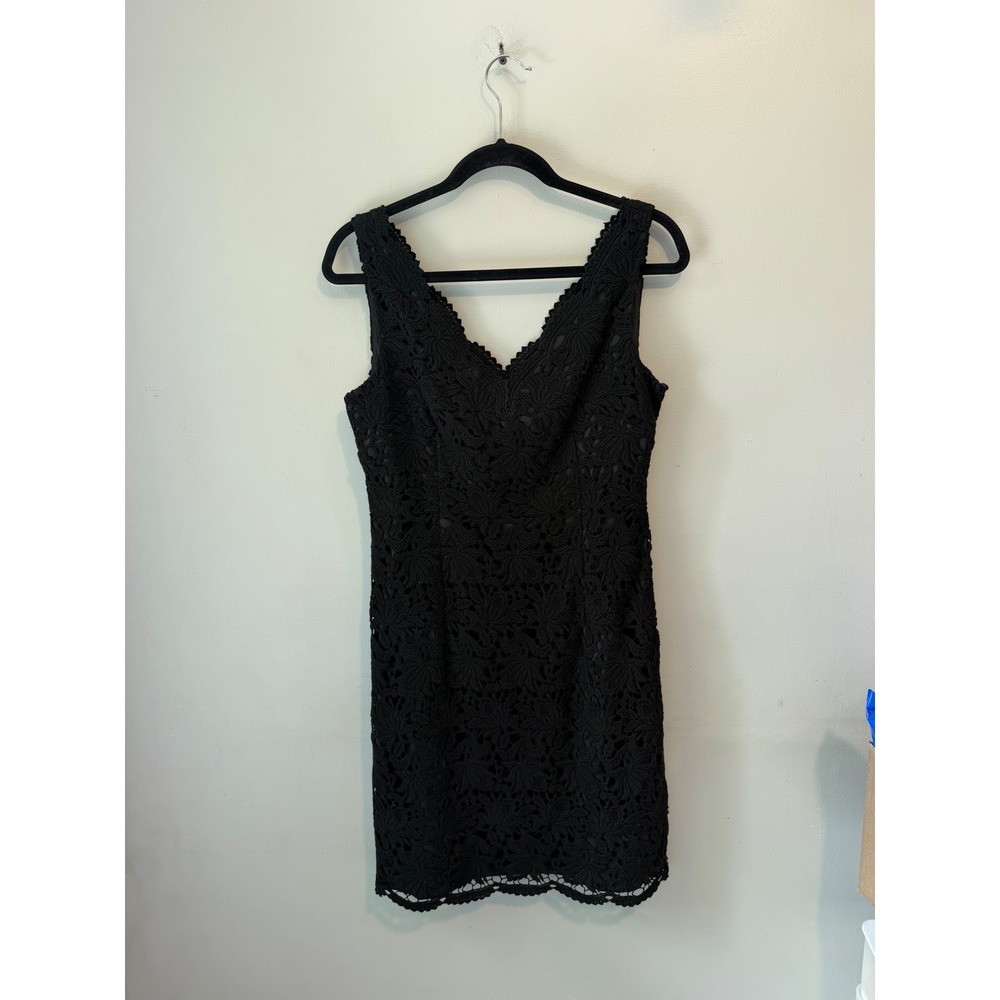 Ann Taylor Black Floral Eyelet Lace V-Neck Sheath Dress Womens 4 Sleeveless LBD